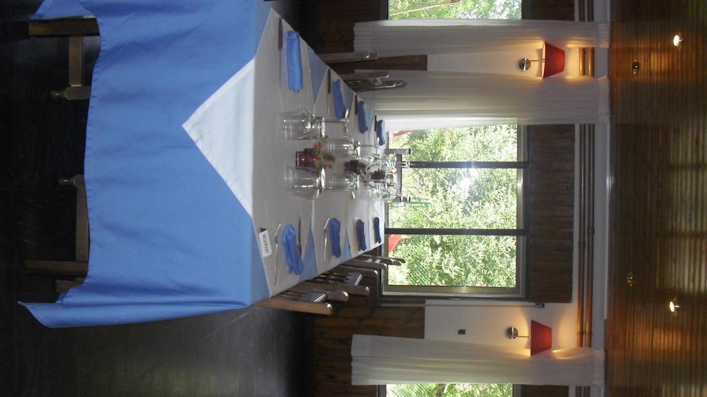 Fonda Domingo Hotel Lles Luaran gambar