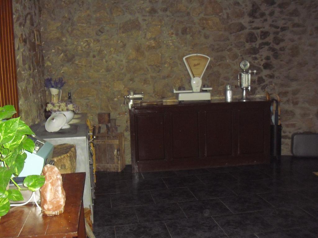 Fonda Domingo Hotel Lles Luaran gambar