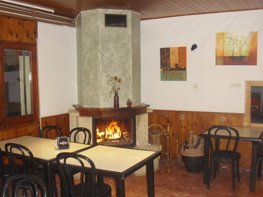 Fonda Domingo Hotel Lles Luaran gambar