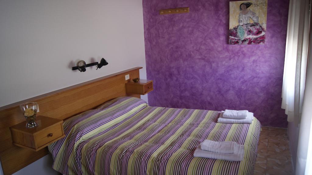 Fonda Domingo Hotel Lles Luaran gambar
